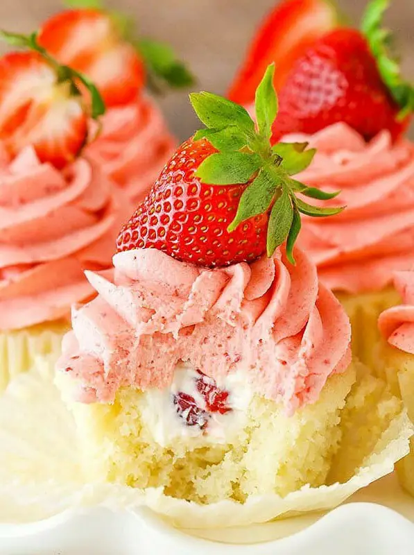 Strawberries and Cream Cupcakes