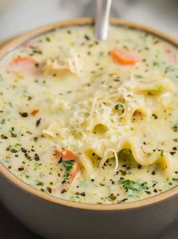 White Chicken Lasagna Soup