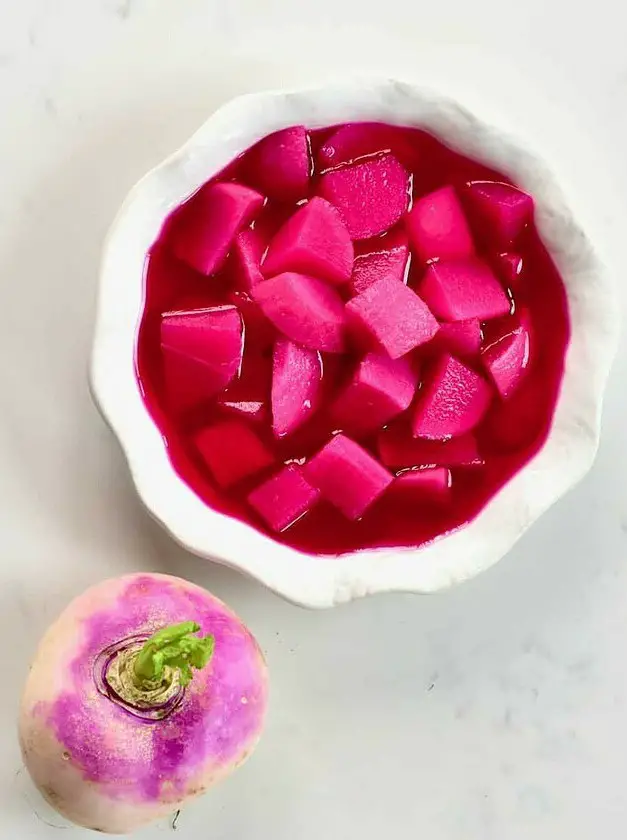 Simple Middle Eastern Pickled Turnips