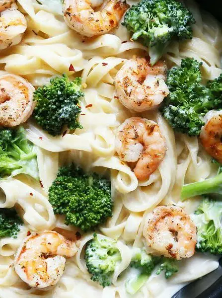 Creamy Shrimp and Broccoli Pasta