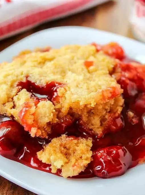 Slow Cooker Cherry Dump Cake