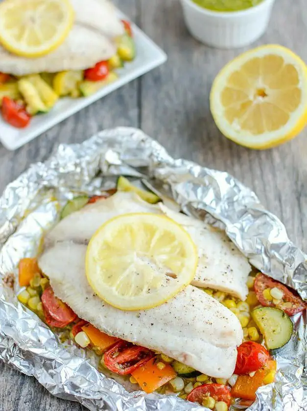 Grilled Foil Packet Tilapia with Pesto Veggies