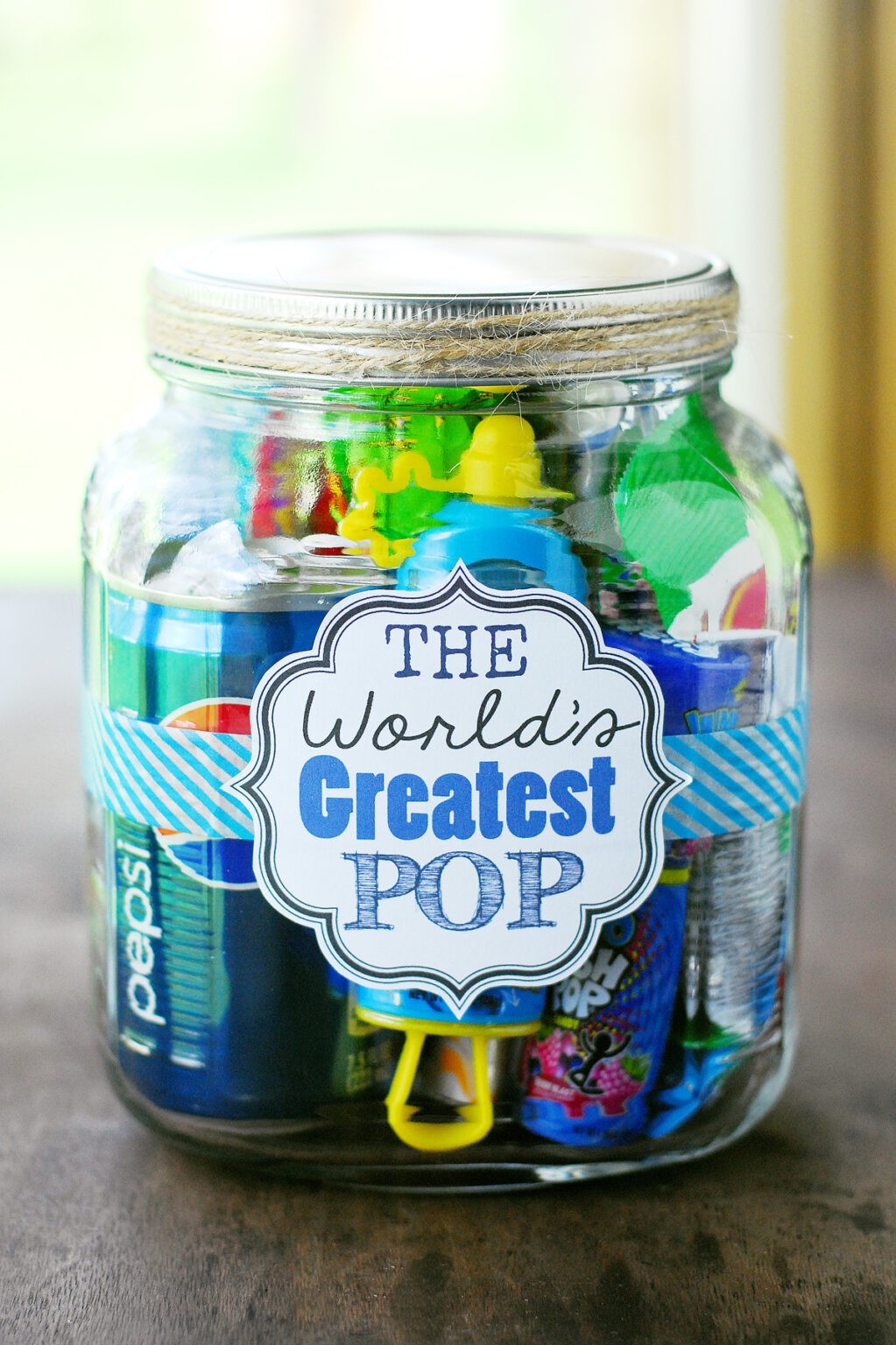 THE WORLD’S GREATEST POP