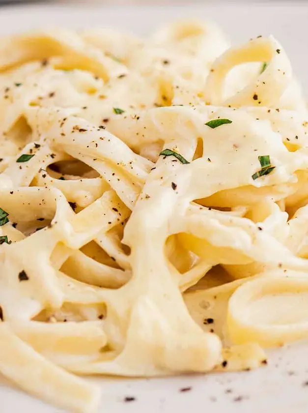 Roasted Garlic Alfredo Sauce