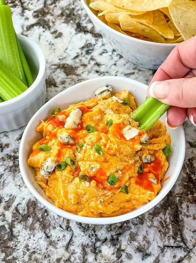 Buffalo Chicken Crockpot Dip