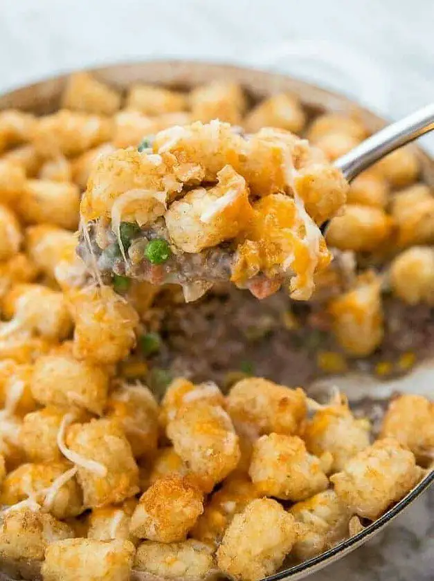 Hamburger Hotdish – Tater Tot Casserole