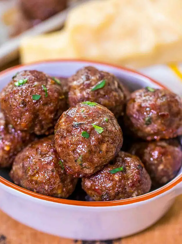 Easy Homemade Meatballs