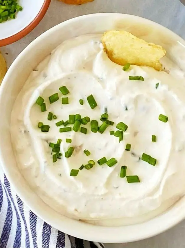 Roasted Garlic Dip with Chives