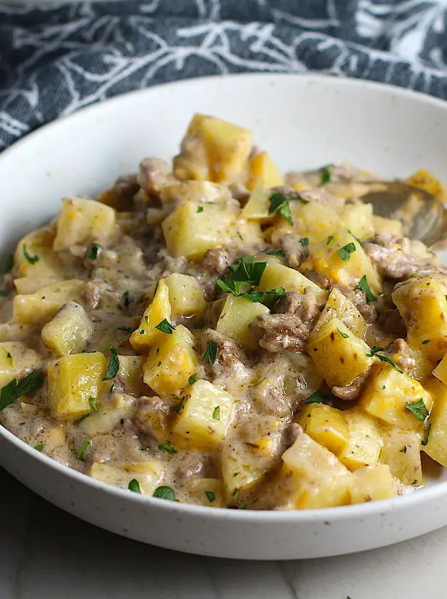 Hamburger Potato Casserole with Cheddar Cheese