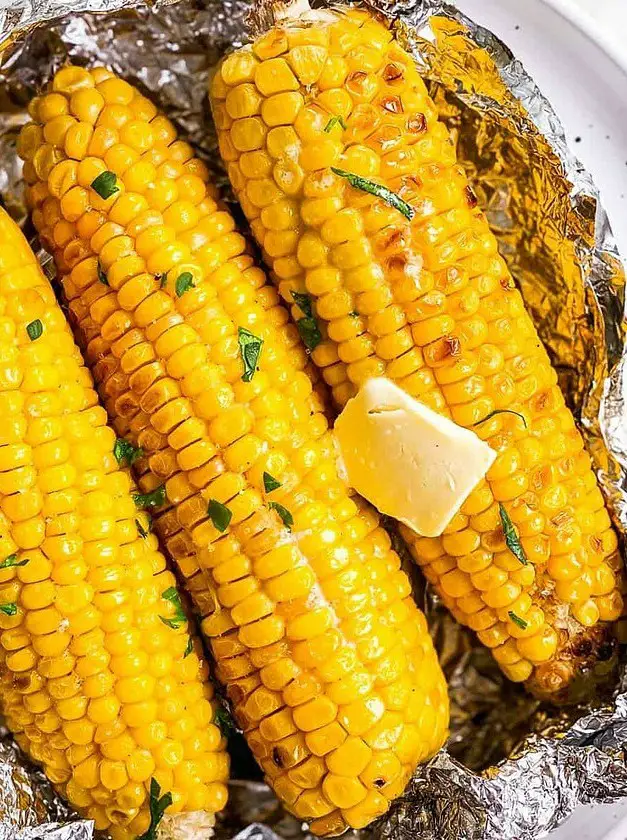 Grilled Corn on The Cob in Foil