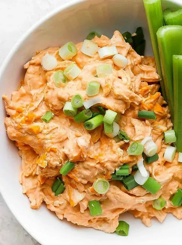 Healthy Buffalo Chicken Dip