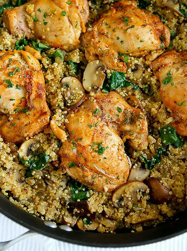 One-Pot Chicken, Quinoa, Mushrooms & Spinach