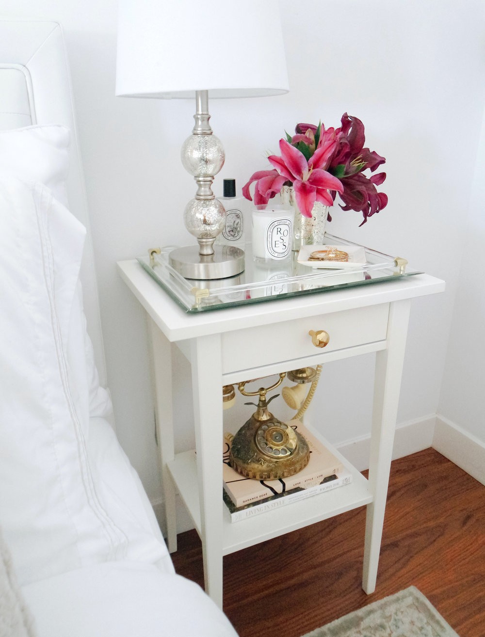 VANITY TRAY AND LILIES