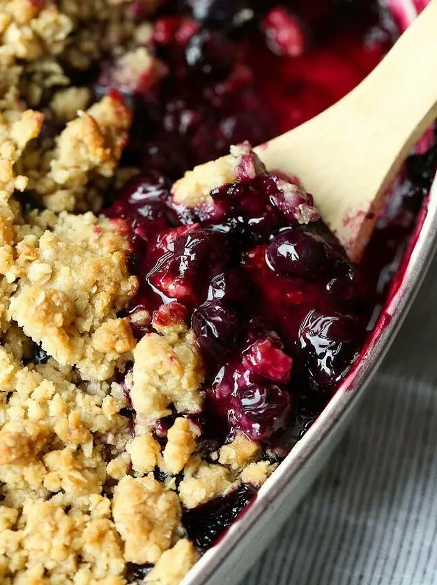 Blueberry Crisp