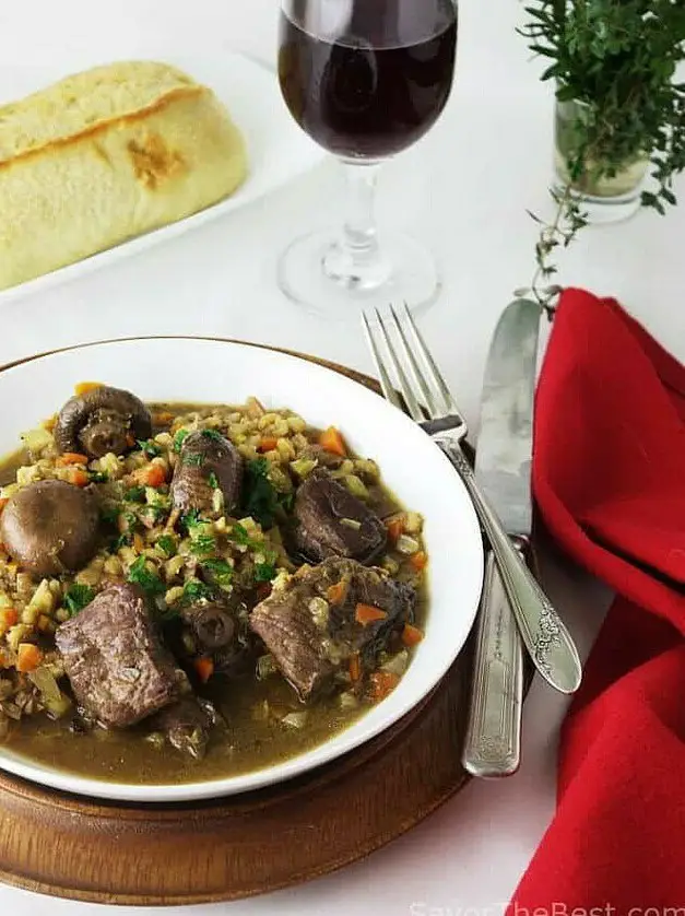 Beef with Mushrooms and Barley