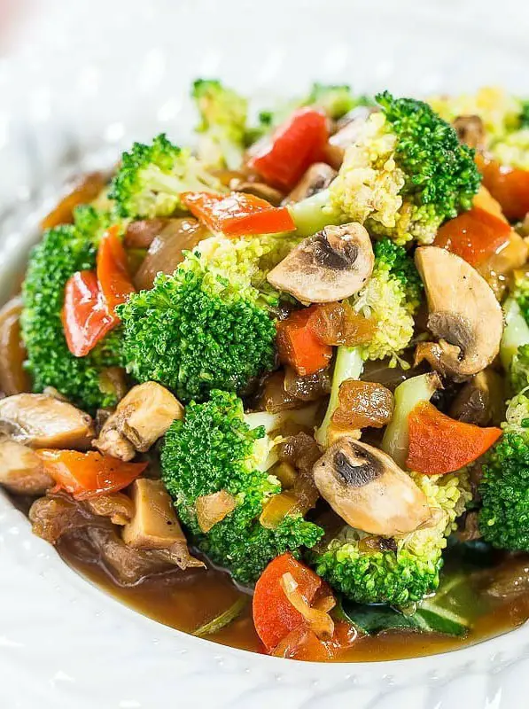 Skinny Broccoli and Mixed Vegetable Stir Fry