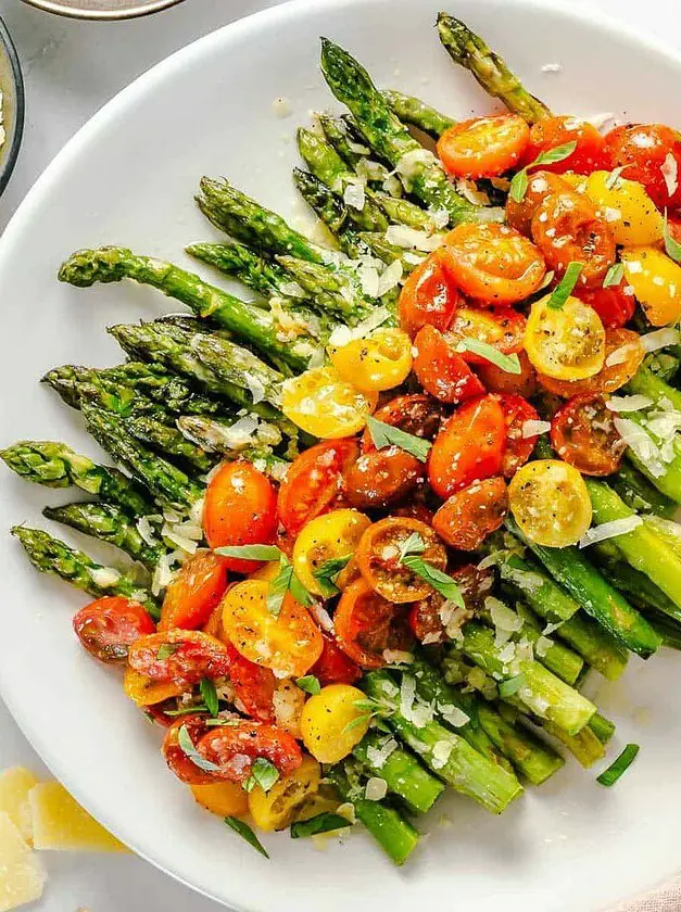 Cheesy Asparagus with Tomatoes