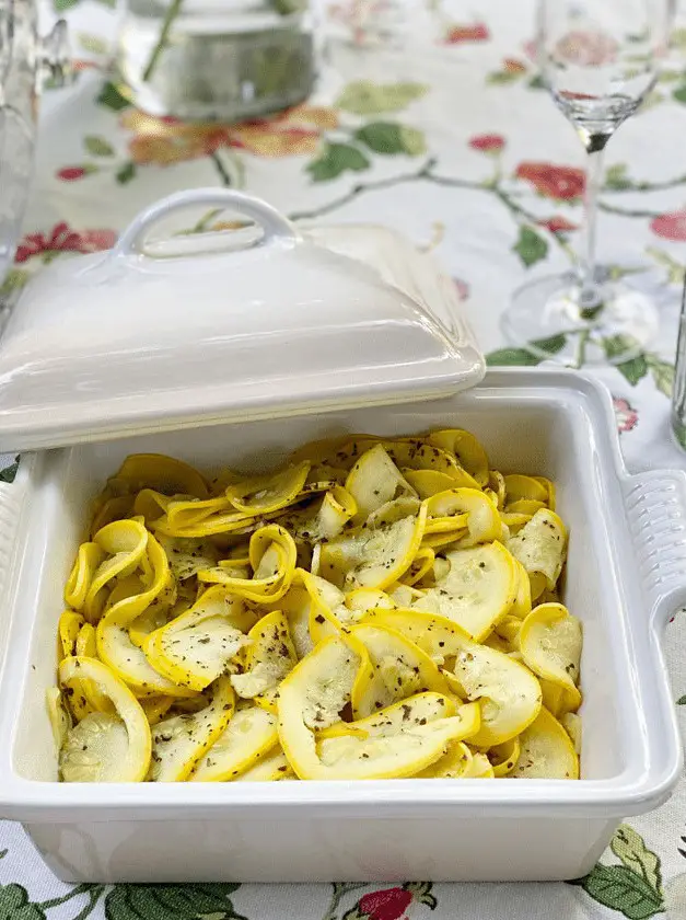 Simple Garlic Lemon Zoodles