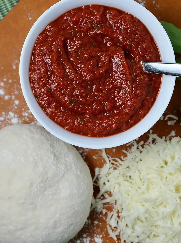 Easy Homemade Pizza Sauce