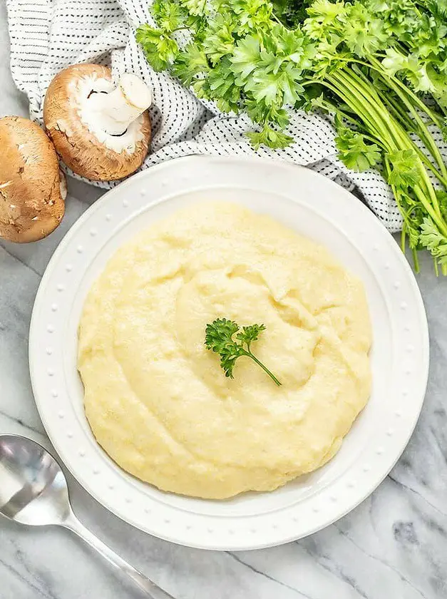 Creamy Cheddar Parmesan Polenta