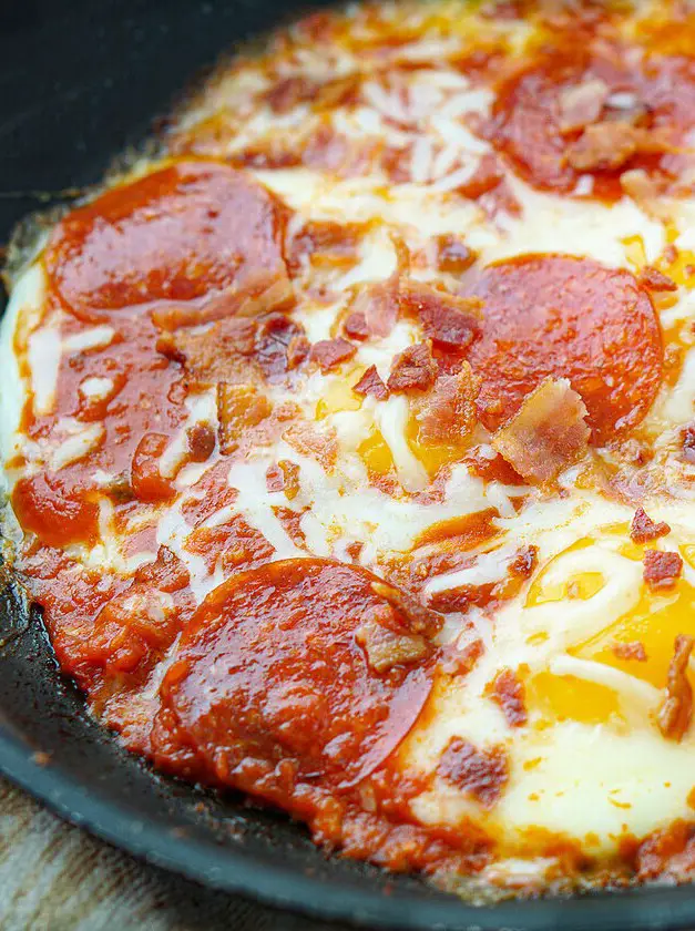 Keto Pizza Eggs