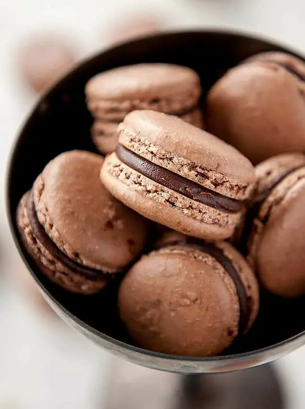 Chocolate Macaron