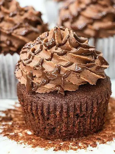 Nutella Filled Cupcakes