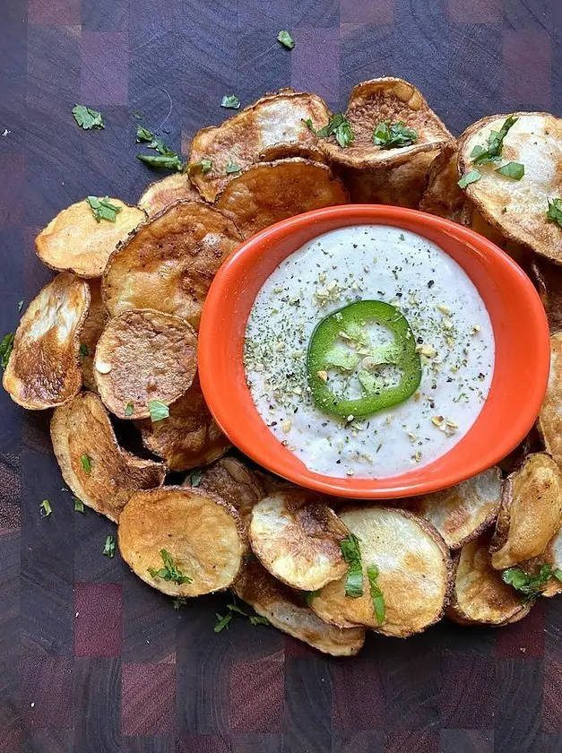 Potato Chips with Jalapeno Ranch Cheese Dip