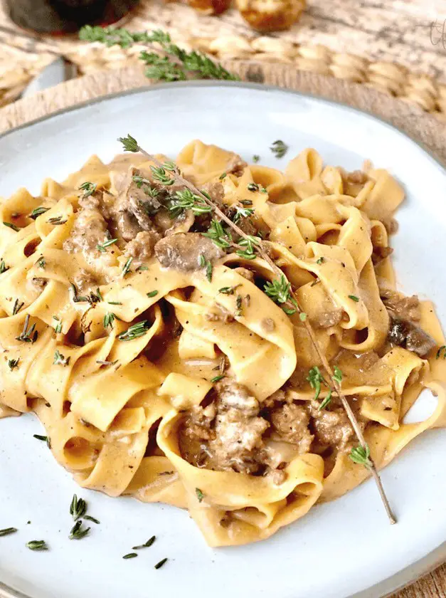 Instant Pot Ground Beef Stroganoff