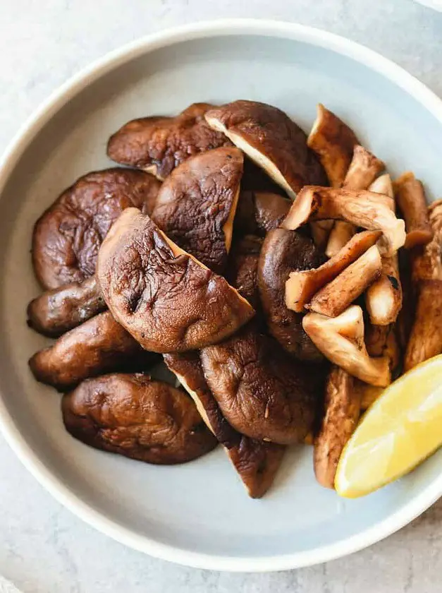 Easy Sauteed Shiitake Mushrooms