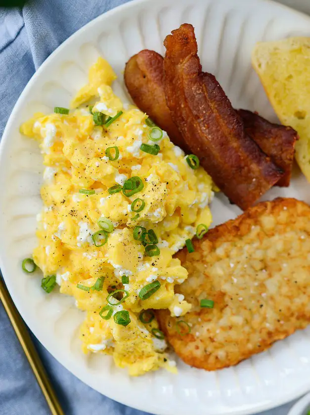 Scrambled Eggs with Cottage Cheese