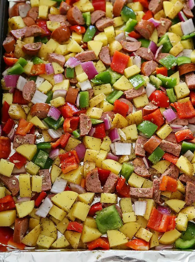 One-Pan Roasted Sausage, Peppers and Potatoes