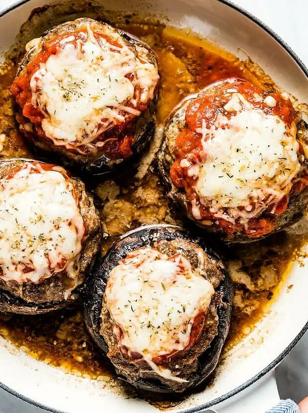 Stuffed Portobello Mushrooms with Ground Beef