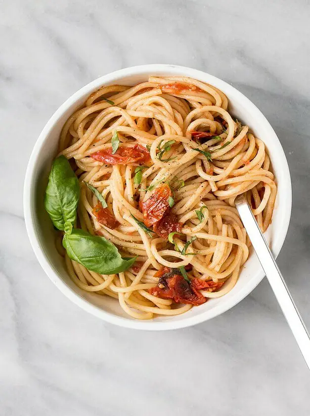 Anchovy and Tomato Pasta