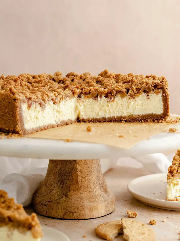 Apple Crumble Cheesecake