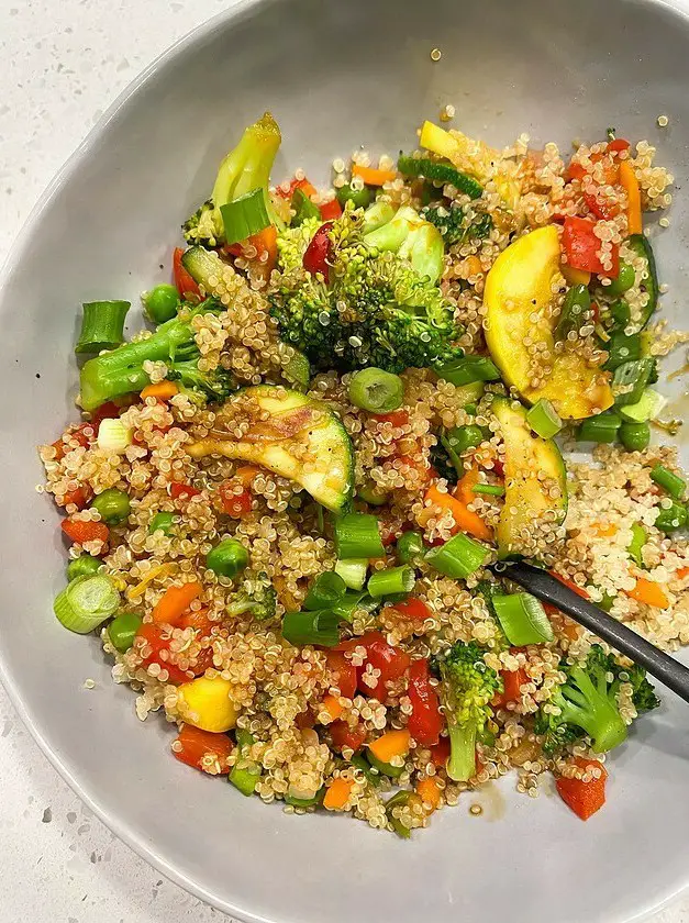 Quinoa Veggie Stir Fry with Teriyaki Sauce