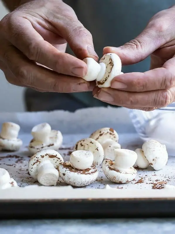 Meringue Mushrooms