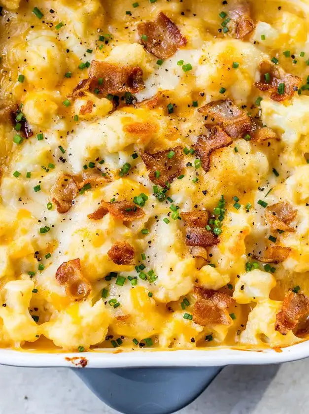 Cheesy Cauliflower Bake