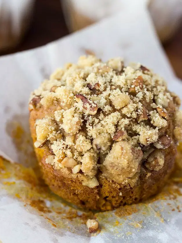 Pumpkin Spice Muffins with Pecan Crumble