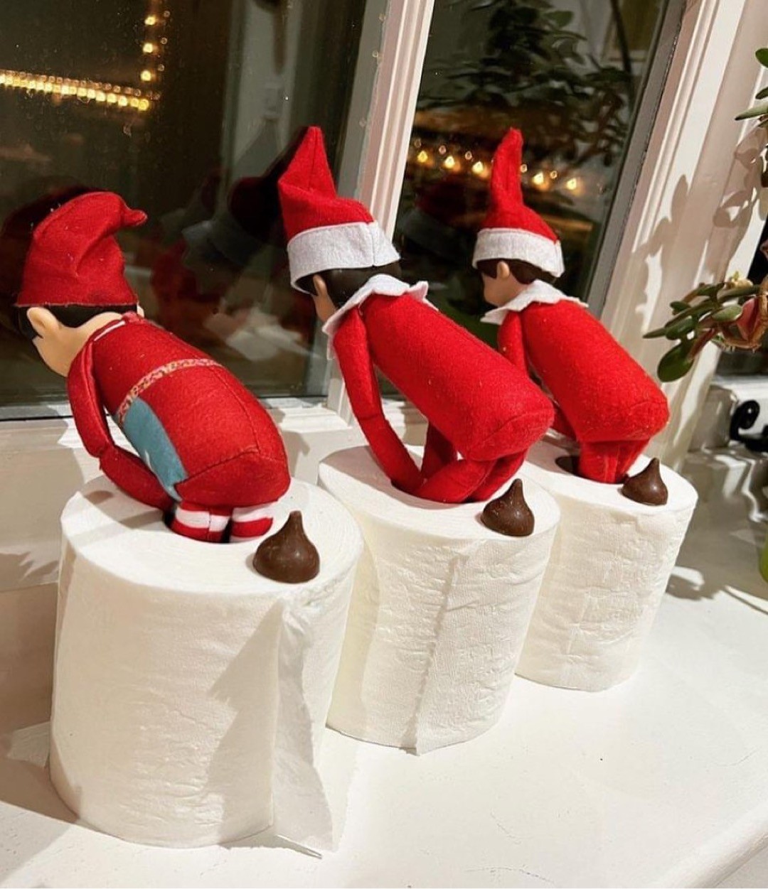 ELF HERSHEY POOP