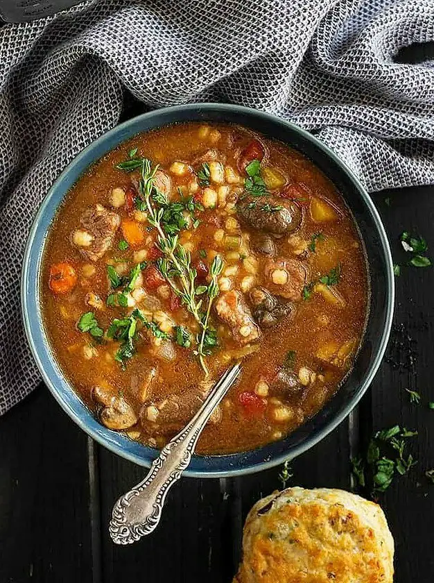 Instant Pot Beef and Barley Soup