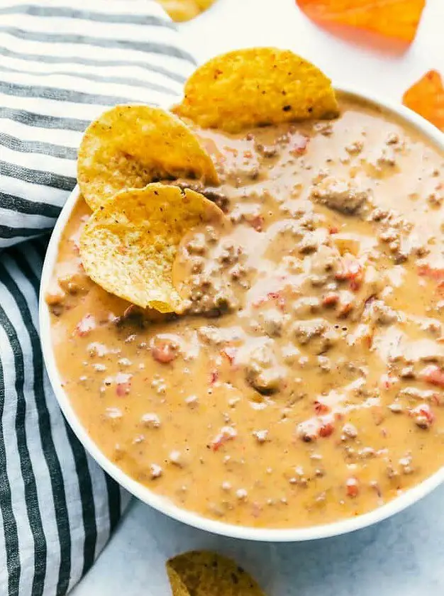 Easy Beef Queso