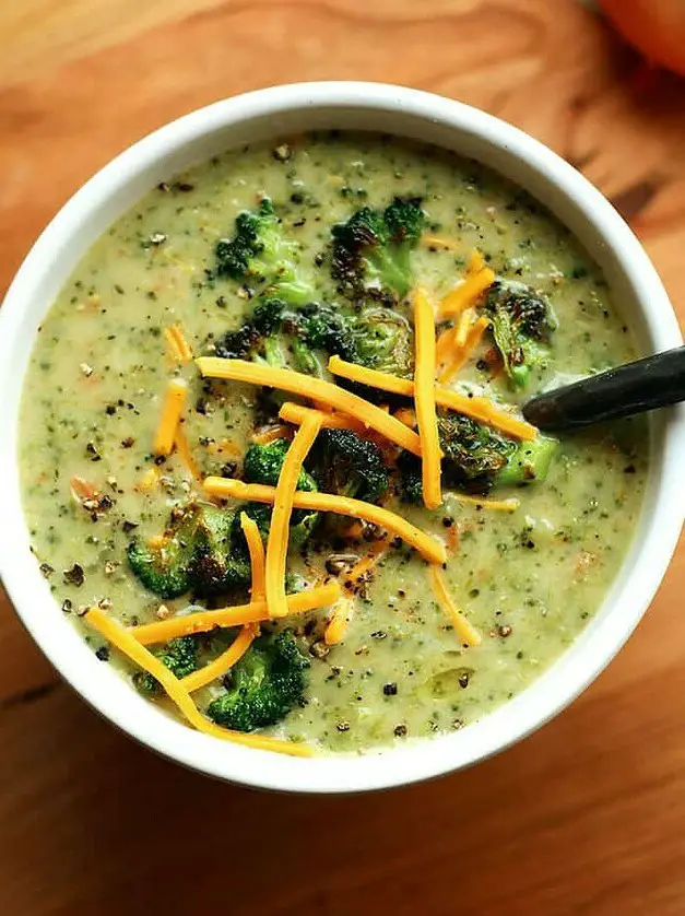 Creamy Vegan Broccoli Soup