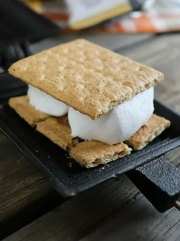 Pie Iron Smores