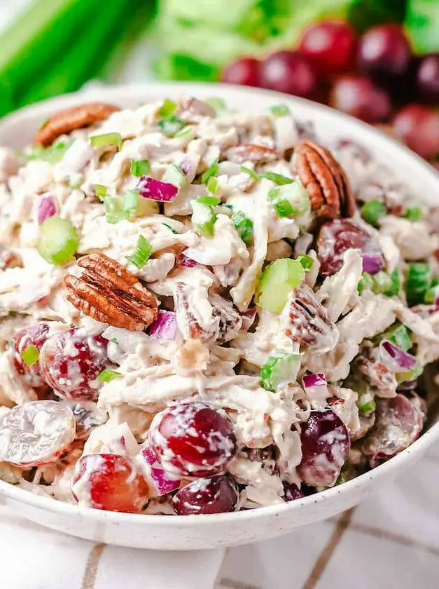 Chicken Salad with Grapes and Pecans