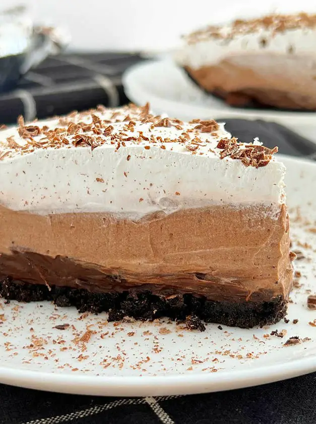 No Bake Chocolate Pudding Pie