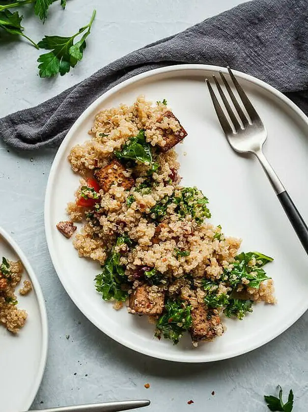 Vegan Quinoa Salad with Balsamic Tofu