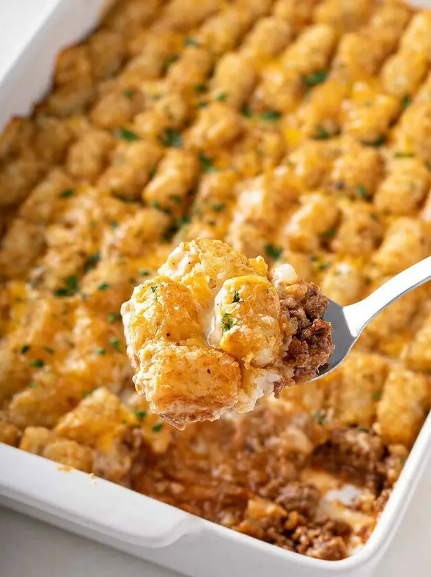 Cheeseburger Tater Tot Casserole