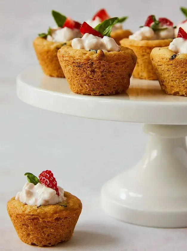 Strawberry Basil Summer Cookies