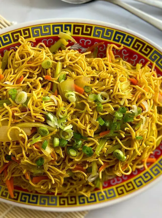 Hawaiian Style Vegetable Chow Mein